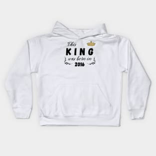 King born in 2016 Kids Hoodie